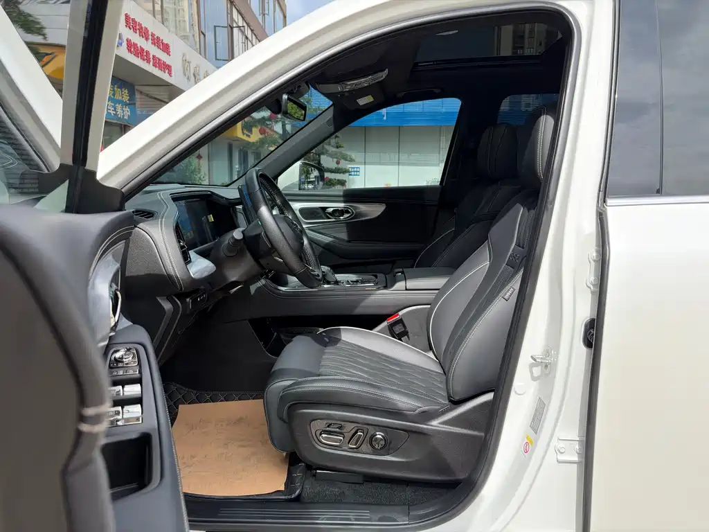 GAC Motor Trumpchi GS8 2023 — фото 10