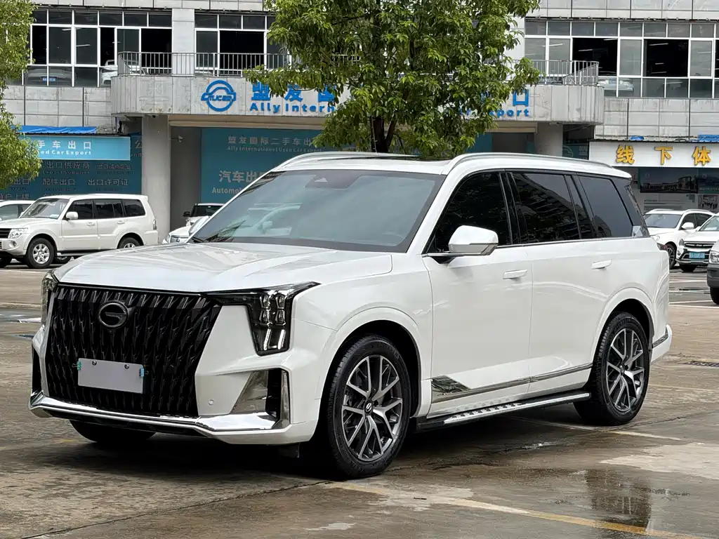 GAC Motor Trumpchi GS8 2023 — фото 1