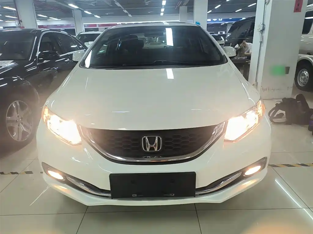Honda Civic 2015 — фото 3