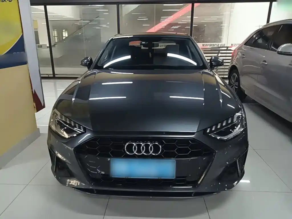 Audi A4L 2020