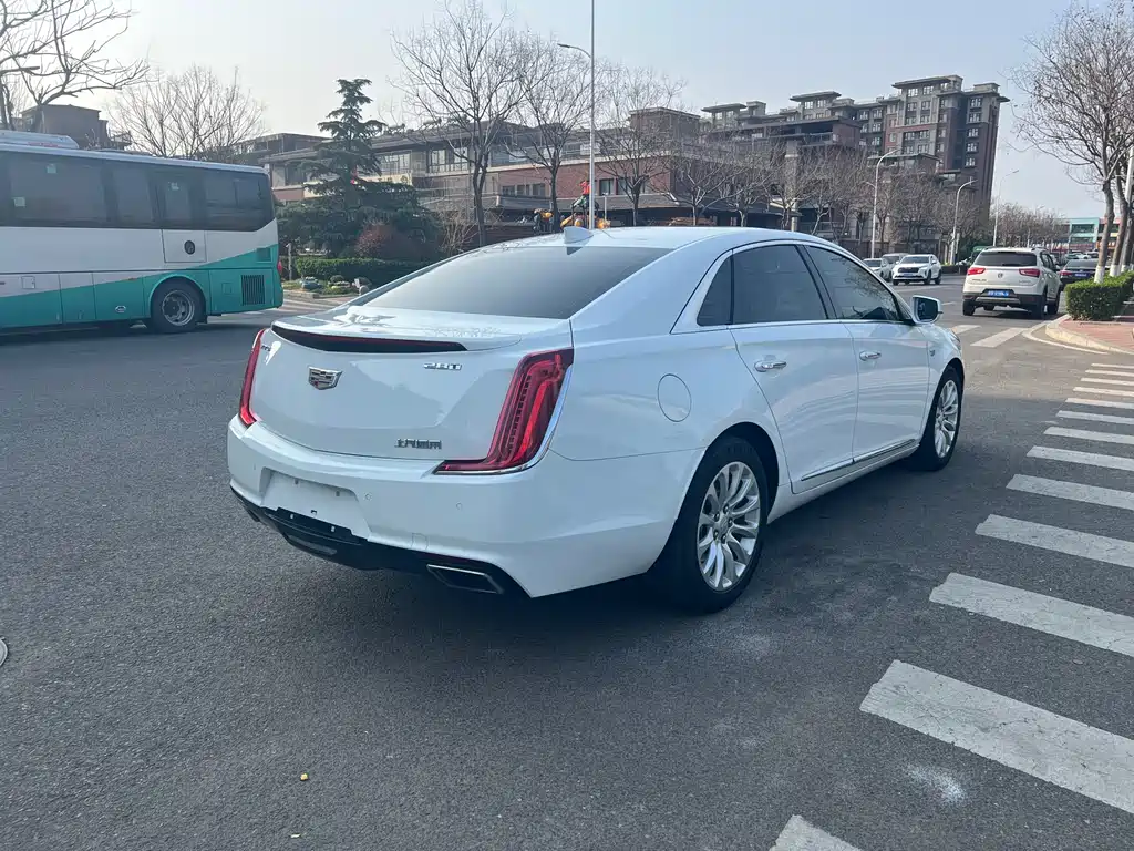 Cadillac XTS 2018 — фото 5
