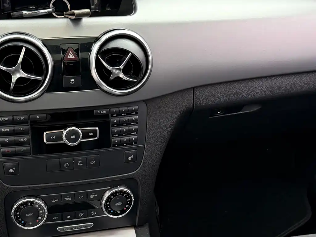 Mercedes-Benz GLK-Class 2015