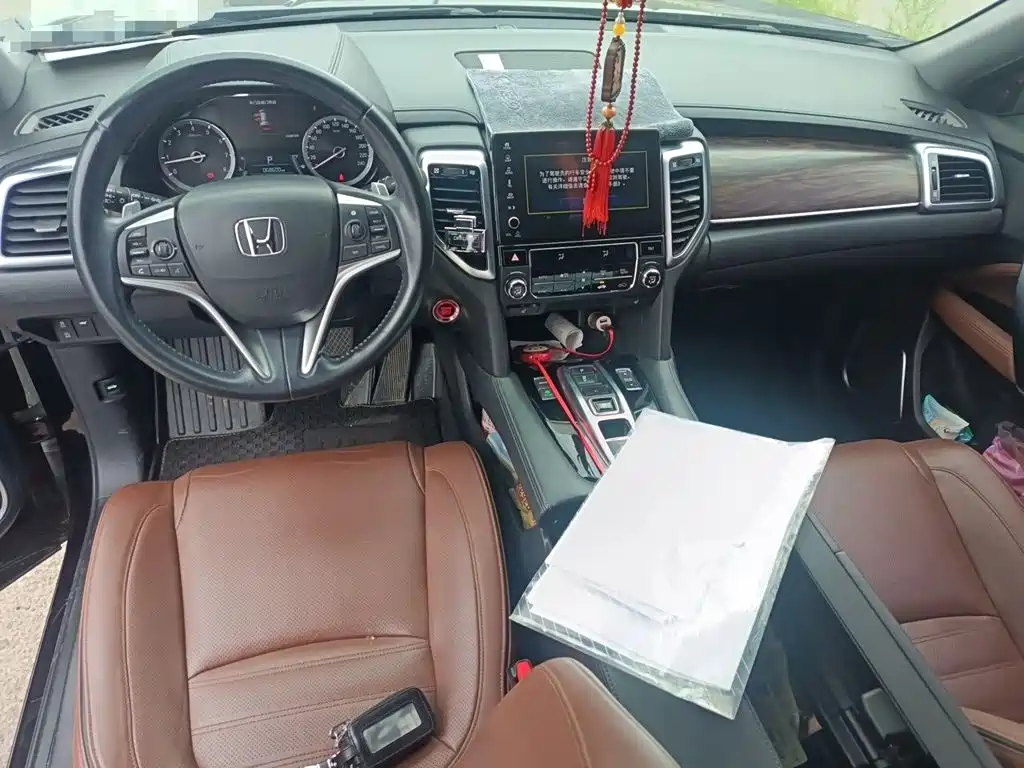 Honda UR-V 2017 — фото 13