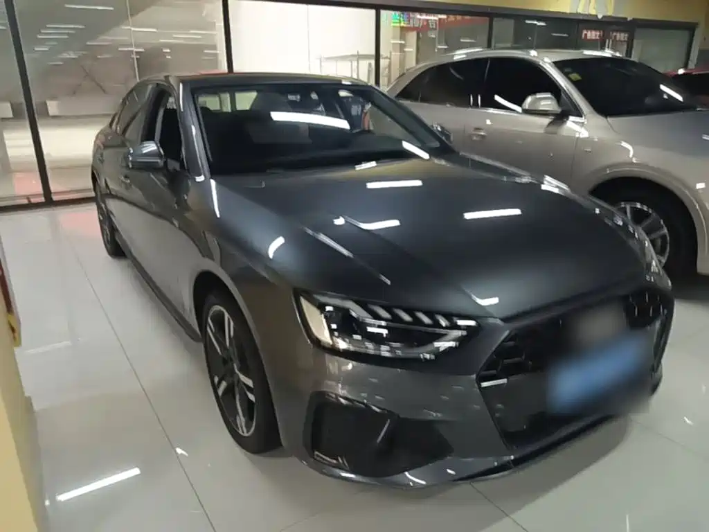 Audi A4L 2020