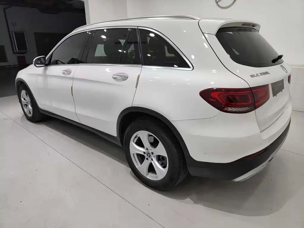 Mercedes-Benz GLC 2020 — фото 17