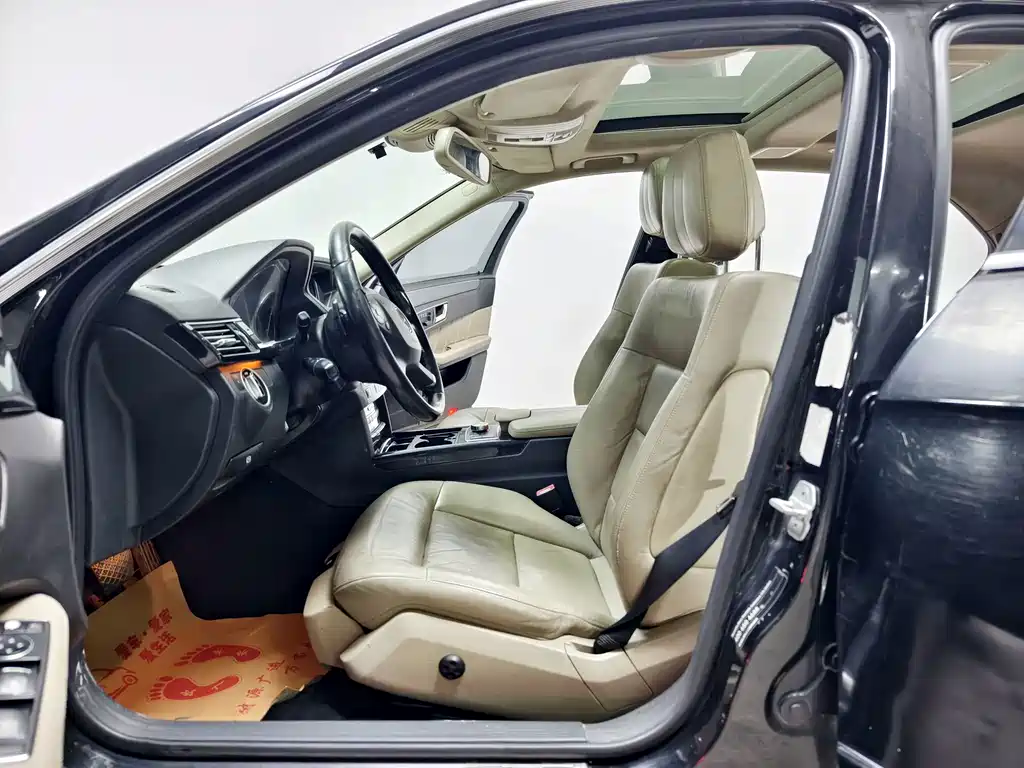 Mercedes-Benz E-Class 2013 — фото 11