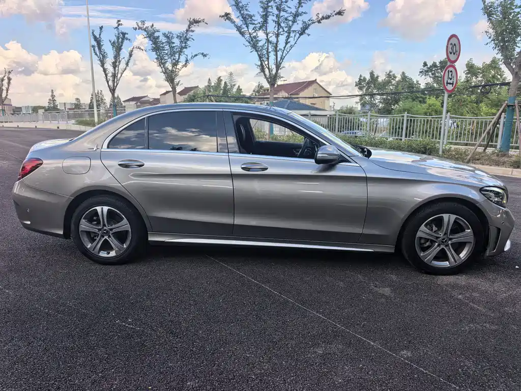 Mercedes-Benz C-Class 2019 — фото 13