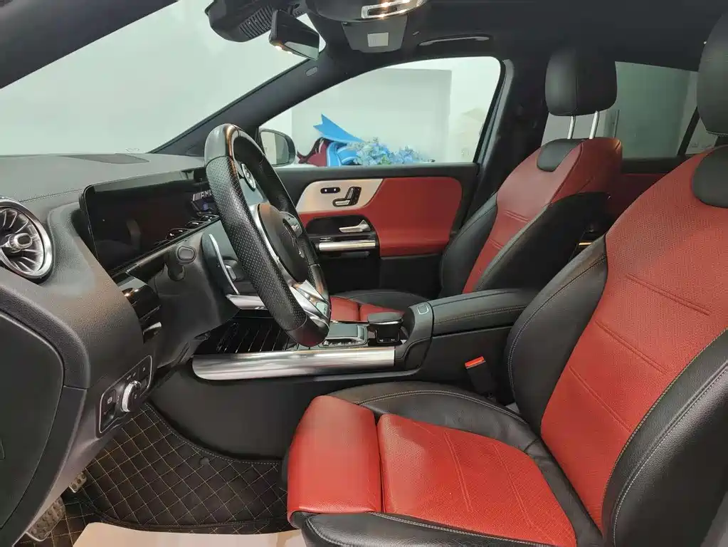 Mercedes-Benz GLA AMG 2021 — фото 10