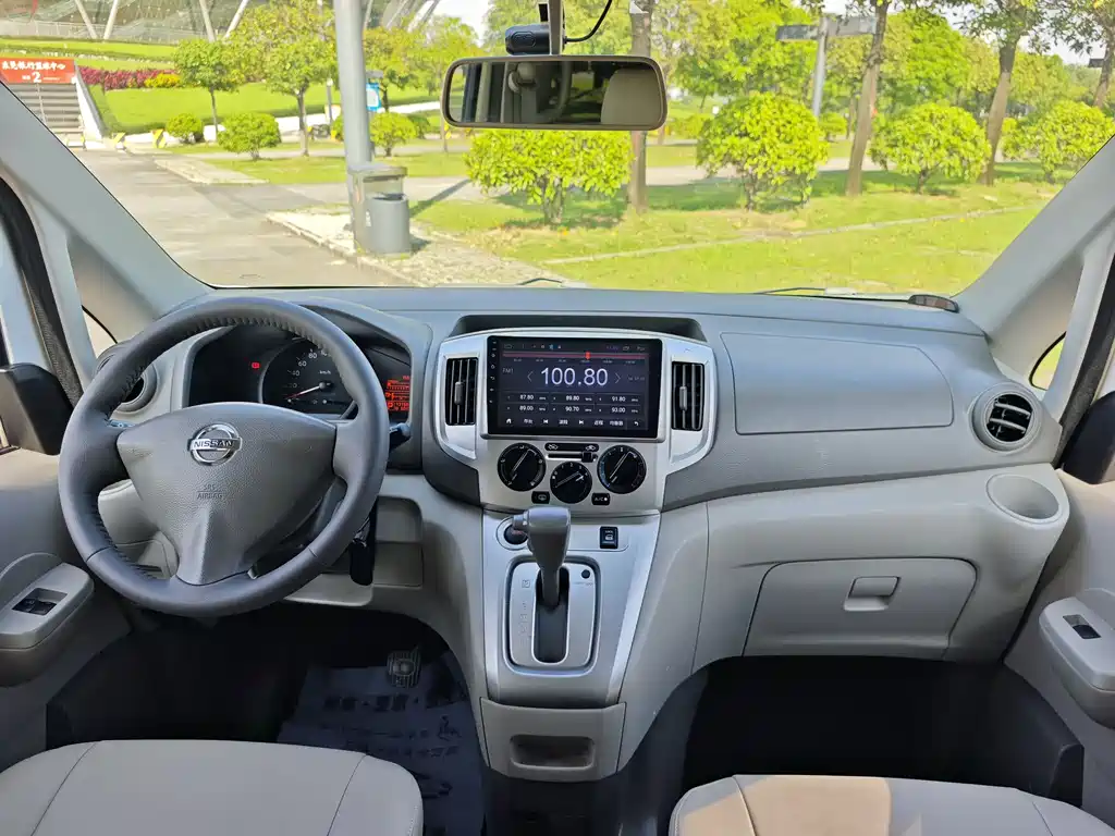 Nissan NV200 2018 — фото 21