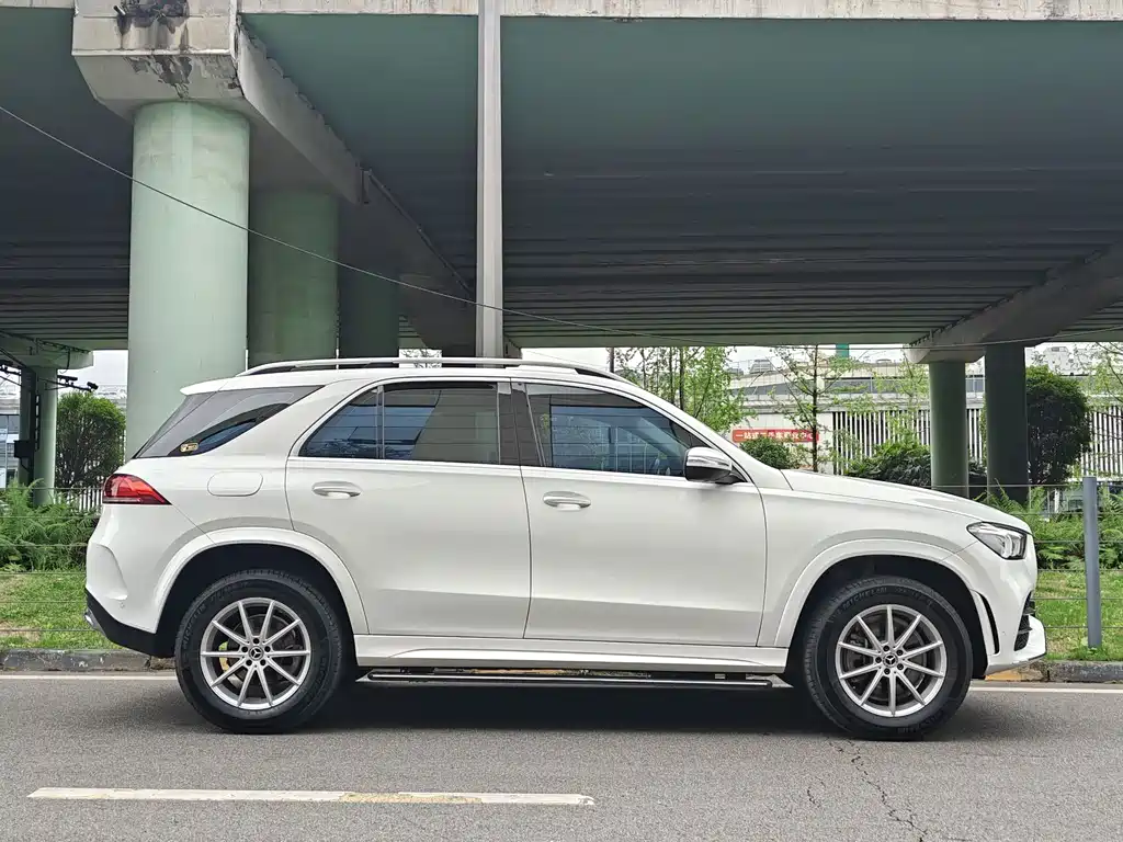 Mercedes-Benz GLE 2020