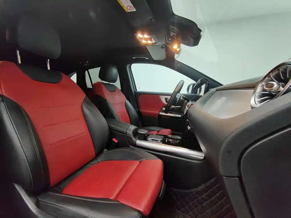 Mercedes-Benz GLA AMG 2021 — фото 18