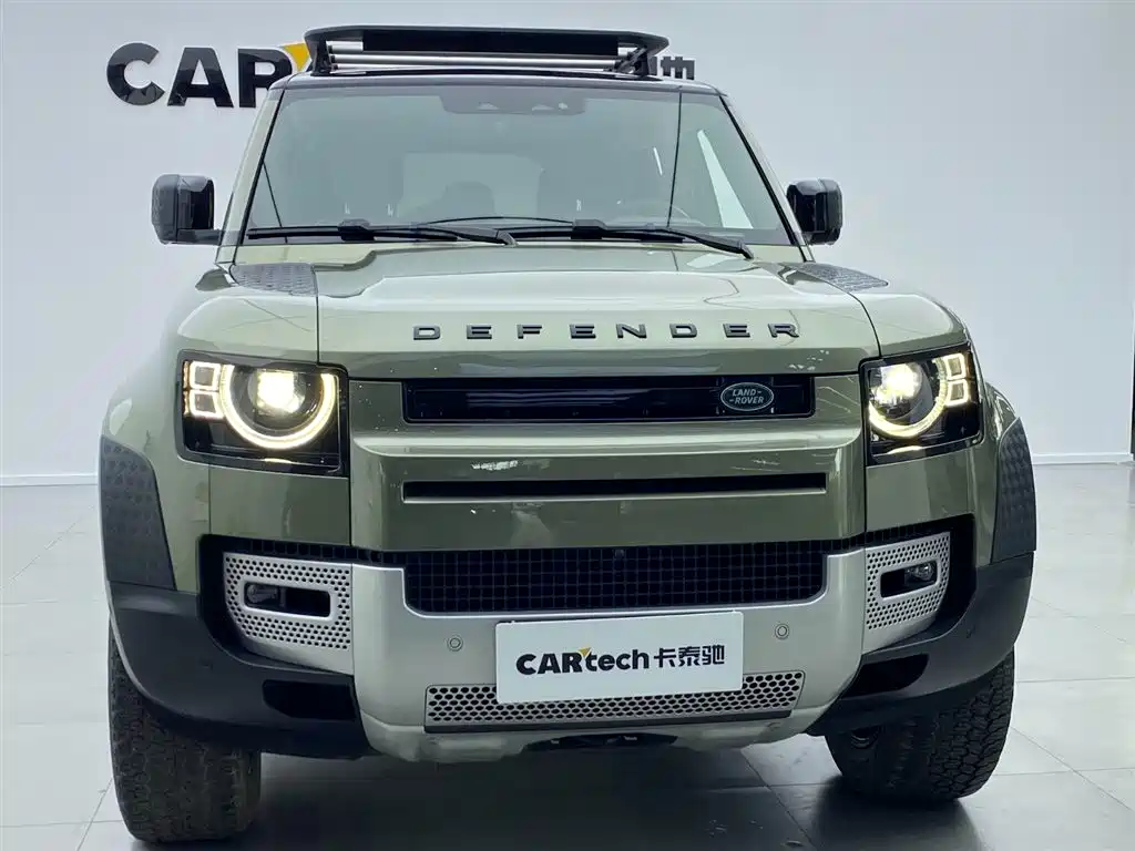Land Rover Defender 2021 — фото 37