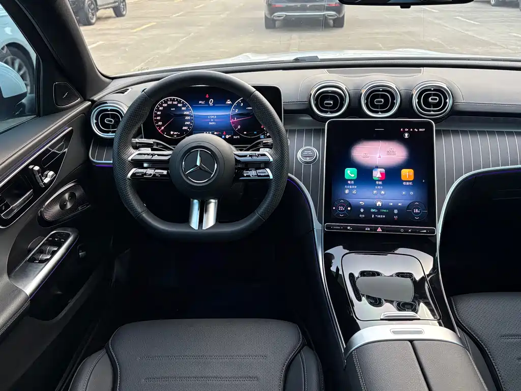Mercedes-Benz C-Class 2025