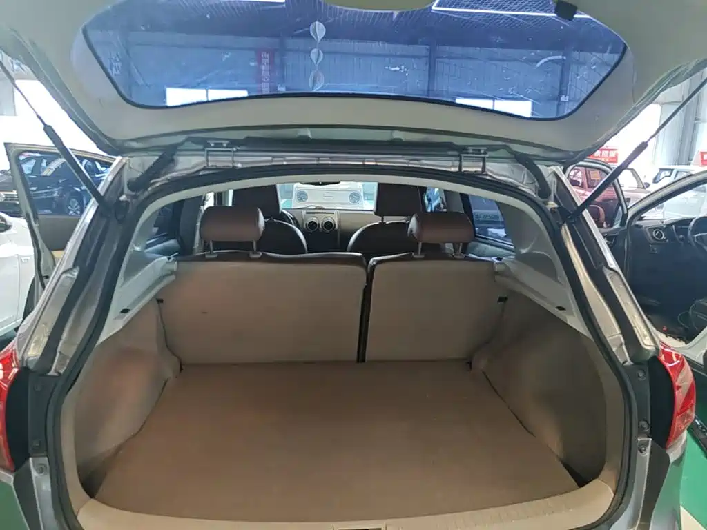 Nissan Qashqai 2015 — фото 19