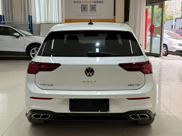 Volkswagen Golf 2022