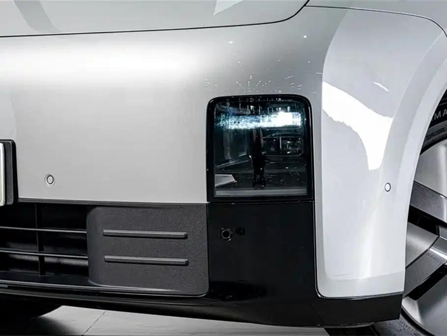 Li Auto Li MEGA 2024