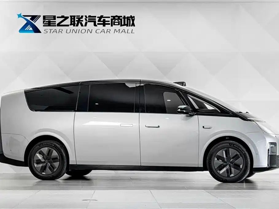 Li Auto Li MEGA 2024