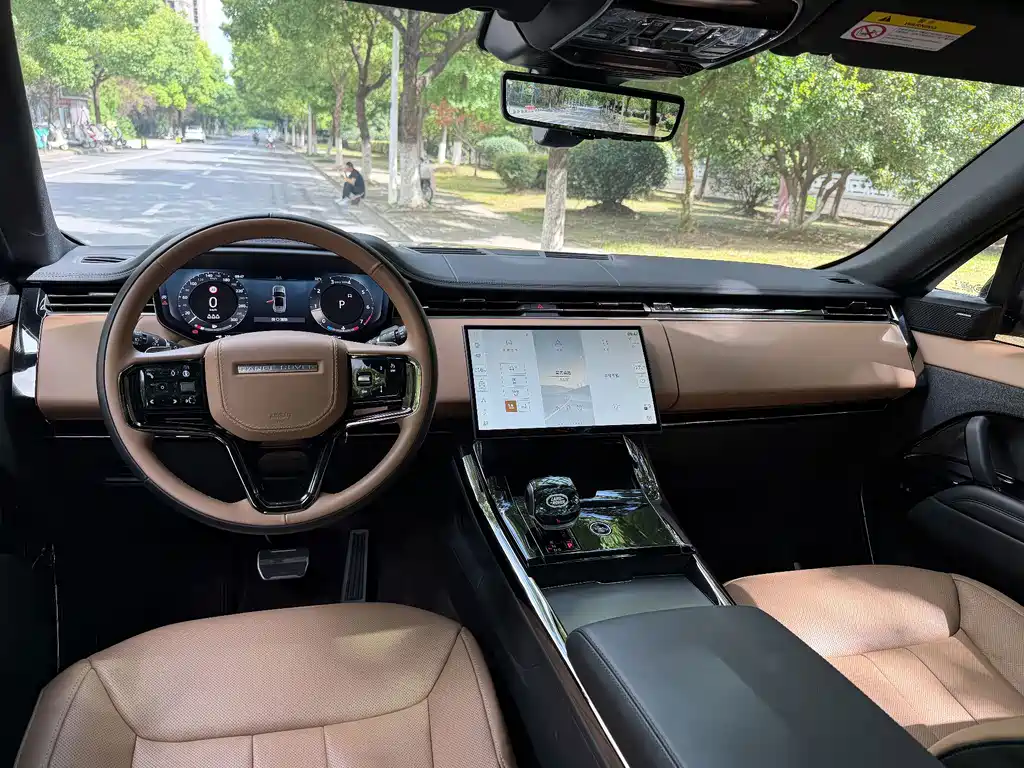 Land Rover Range Rover Sport 2025 — фото 10