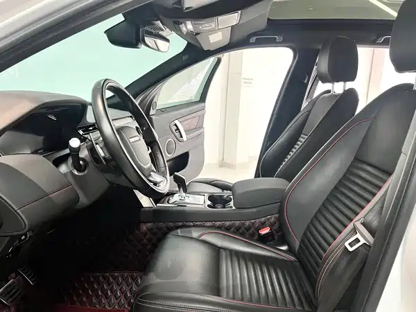 Land Rover Discovery Sport 2021
