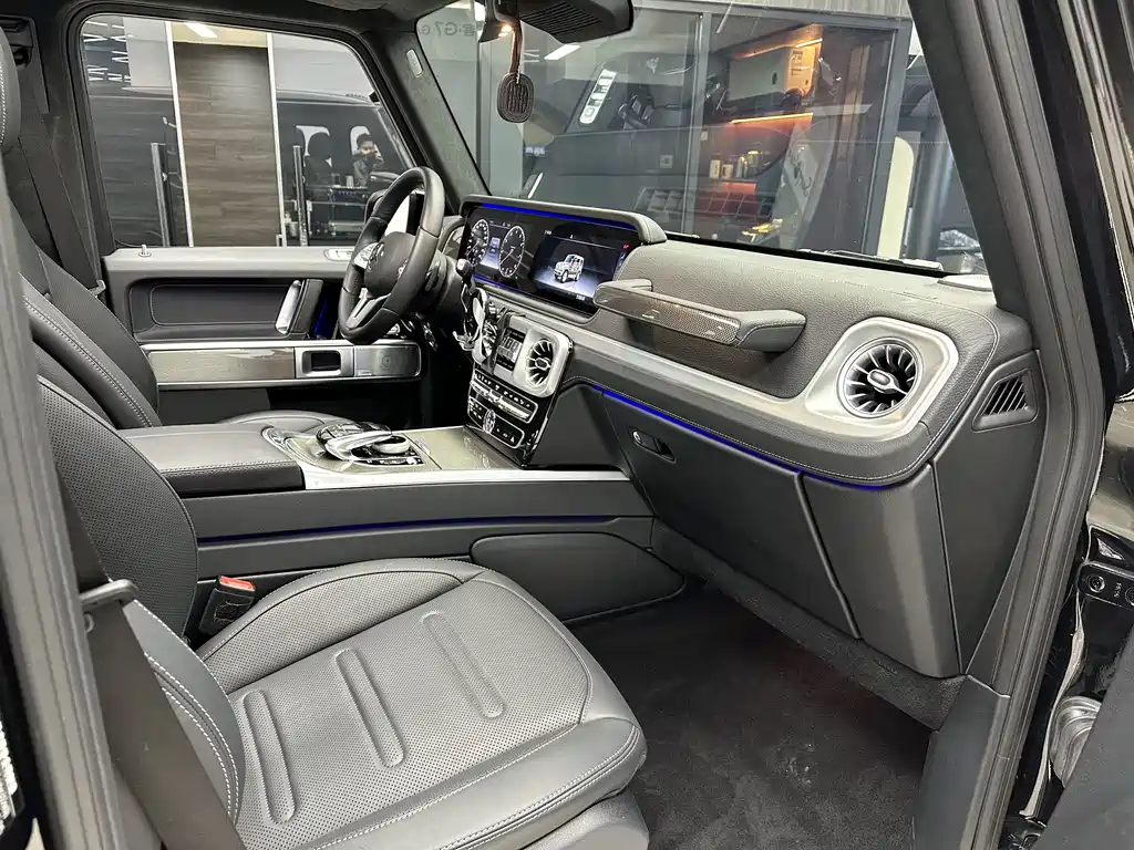 Mercedes-Benz G-Class 2023 — фото 9