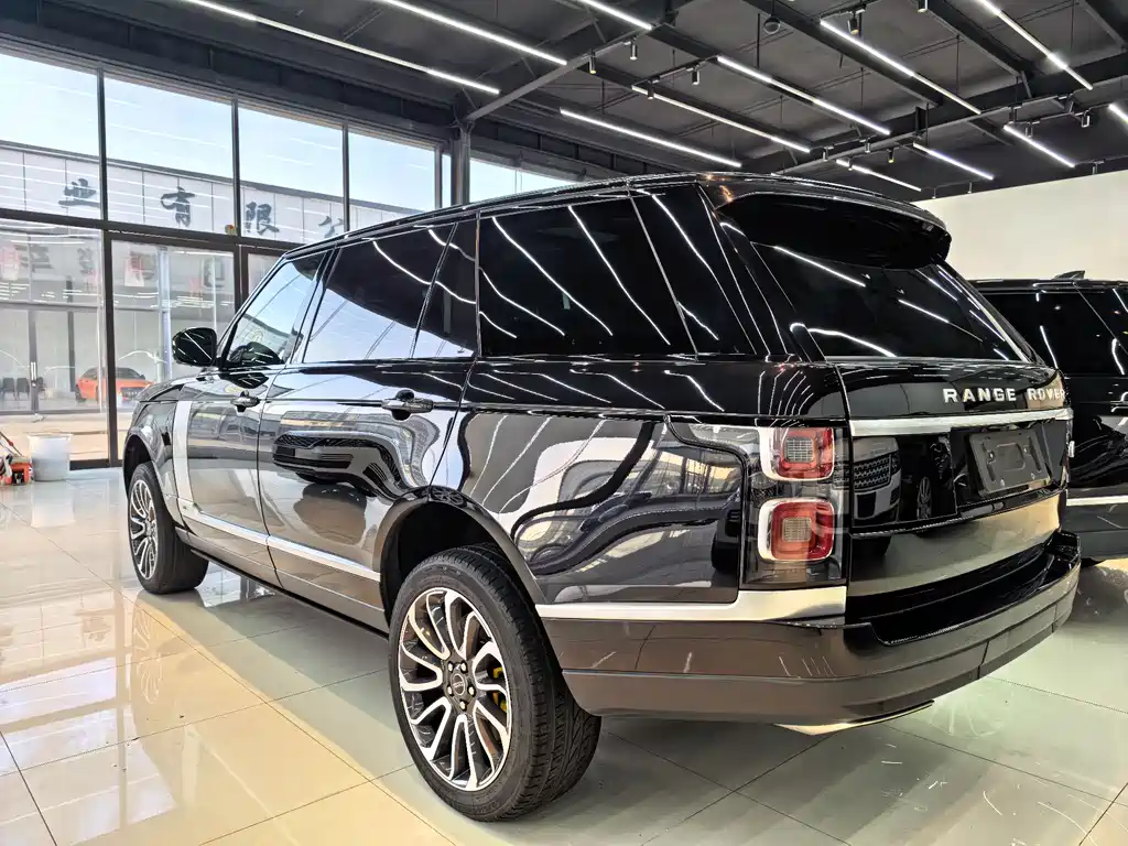 Land Rover Range Rover 2021 — фото 2