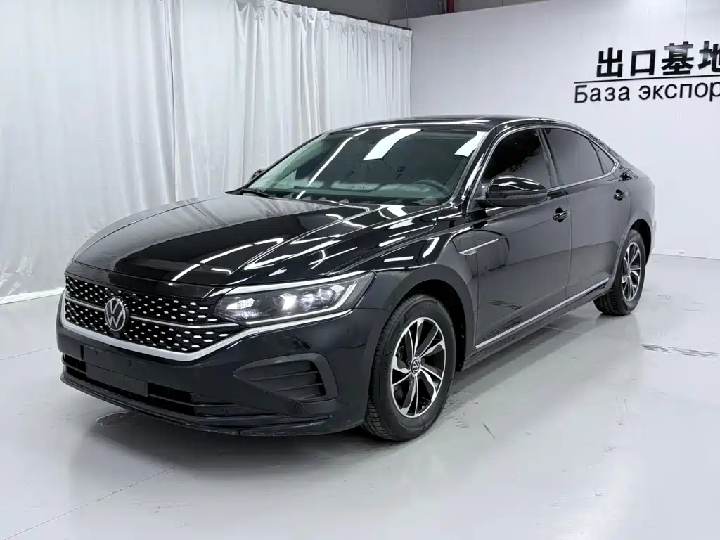 Volkswagen Passat 2023