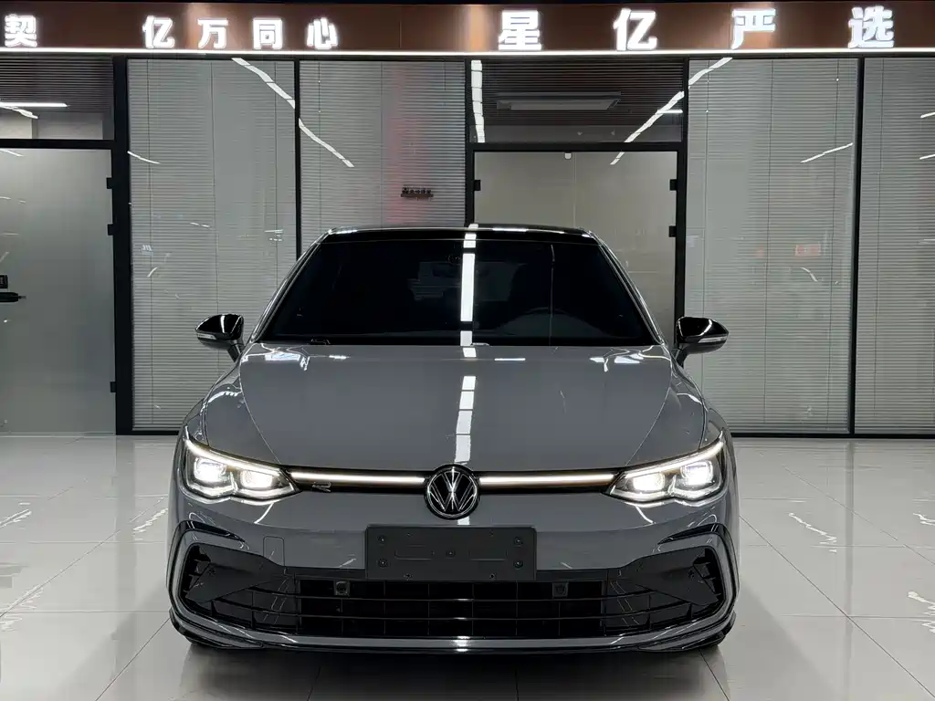 Volkswagen Golf 2023