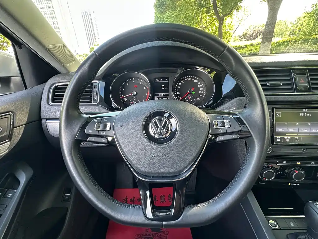 Volkswagen Sagitar 2019 — фото 15