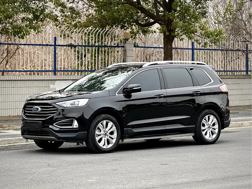 Ford Edge 2020 — фото 1