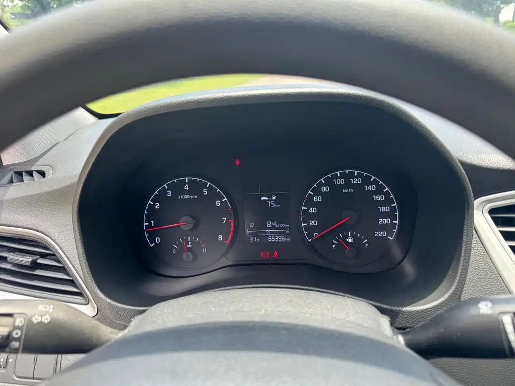 Hyundai Verna 2019 — фото 15