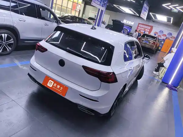 Volkswagen Golf 2022