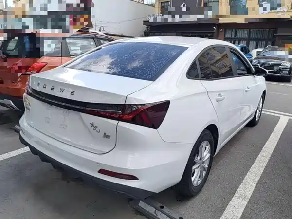Roewe i5 2025