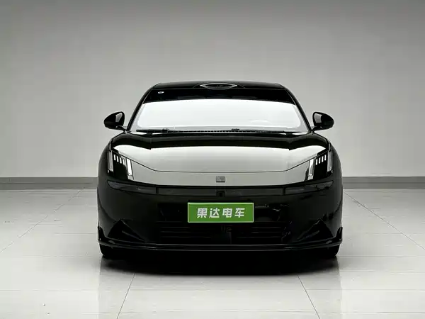 Lynk & Co 10 2025