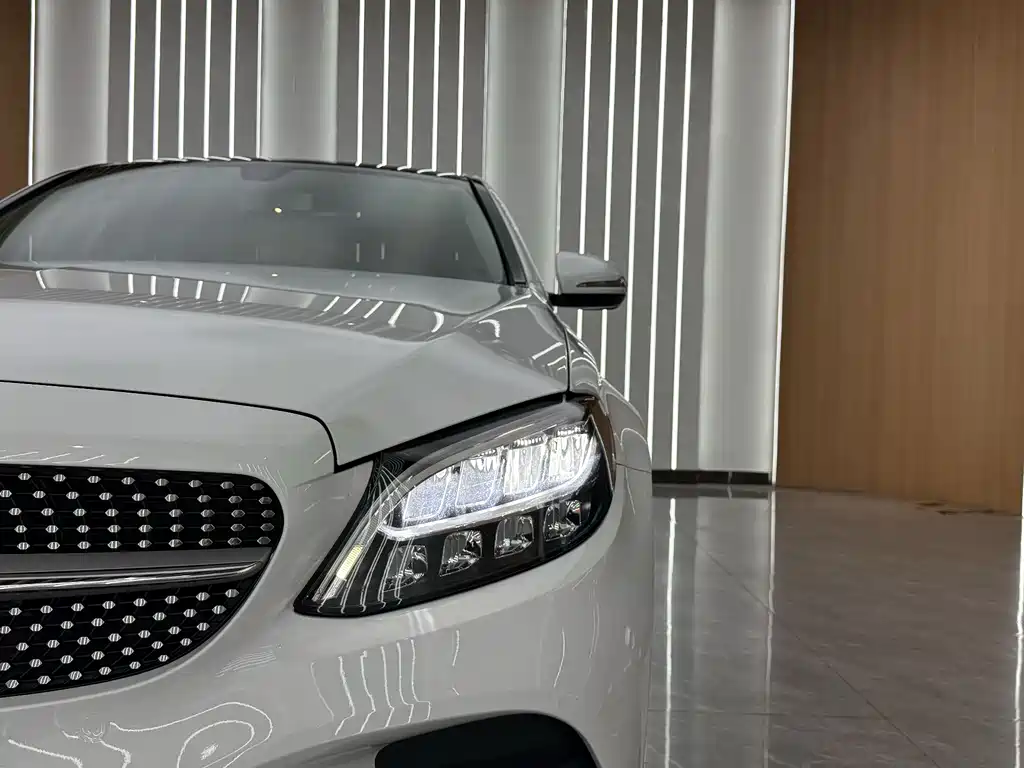 Mercedes-Benz C-Class 2020 — фото 8