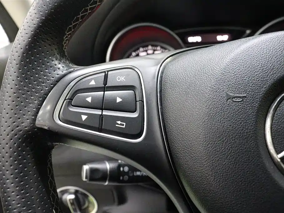 Mercedes-Benz GLA 2019 — фото 15