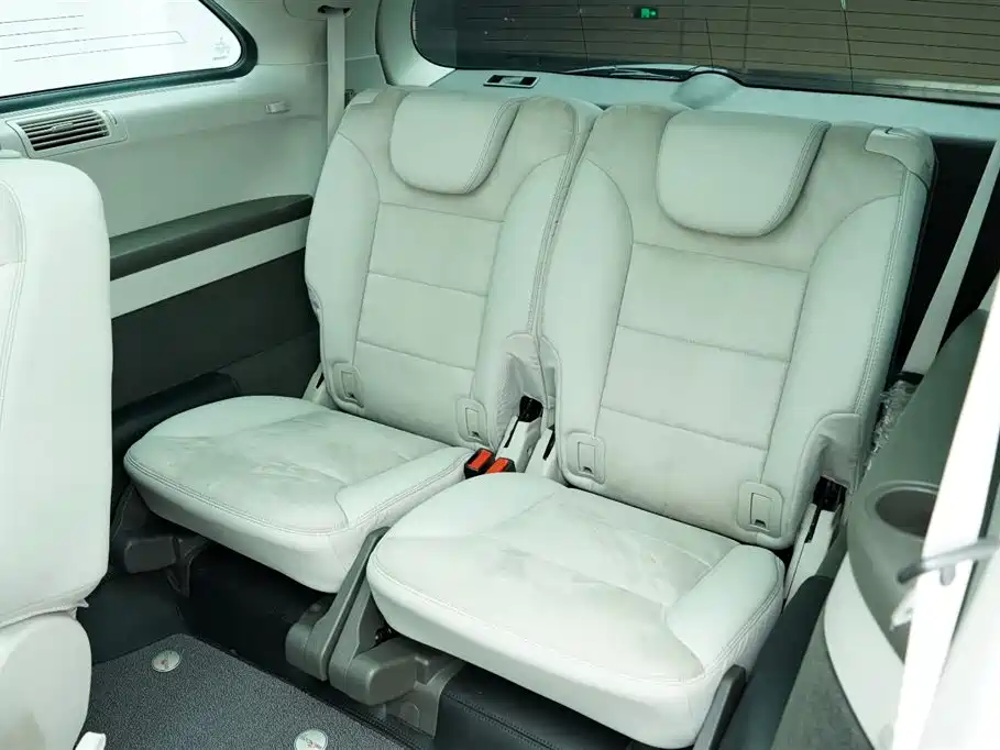 Mercedes-Benz R-Class 2015 — фото 23