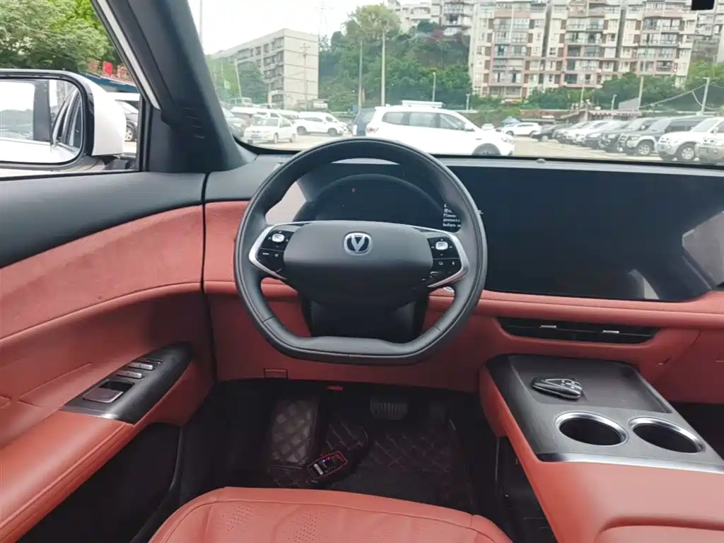 Changan CS75 PLUS 2025 — фото 11