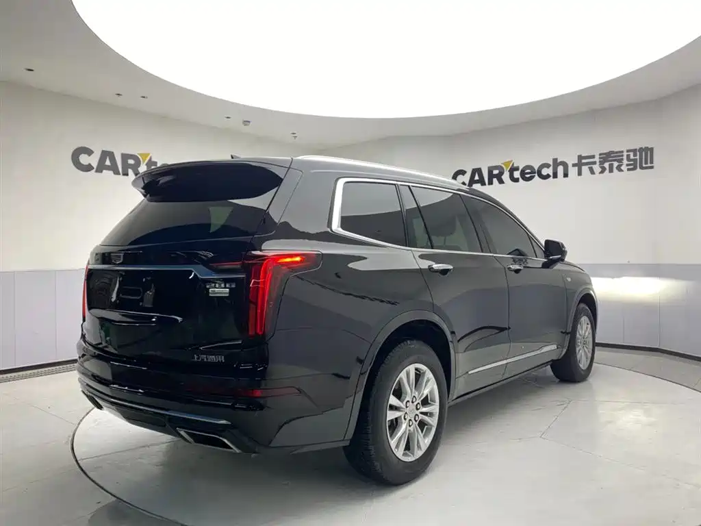 Cadillac XT6 2021 — фото 6