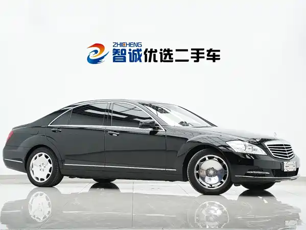 Mercedes-Benz S-Class 2010