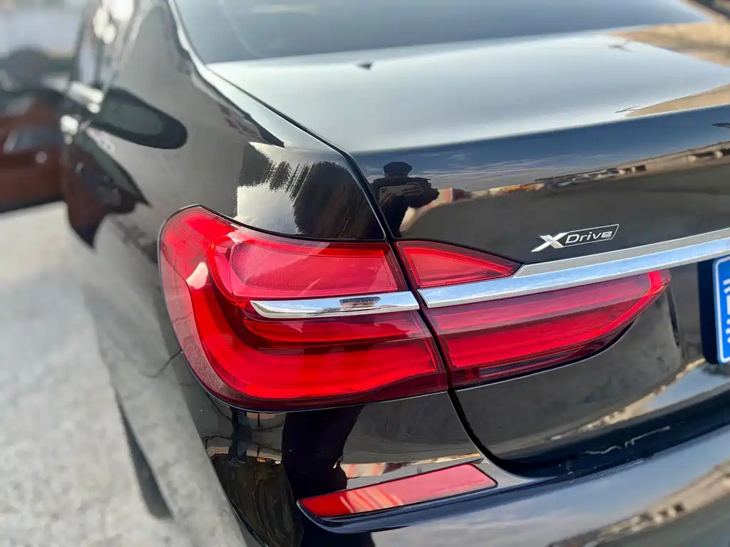BMW 7 Series 2019 — фото 14