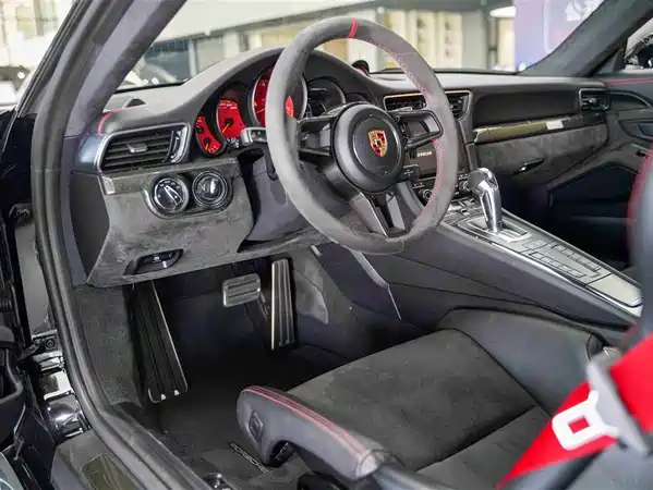 Porsche 911 2018