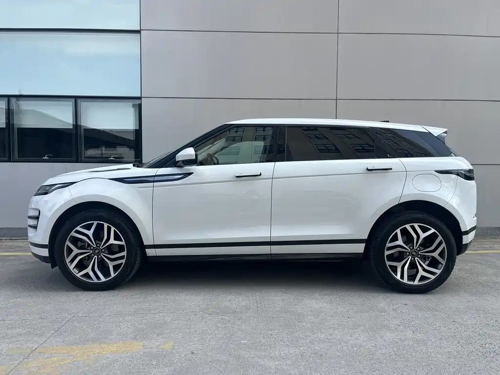 Land Rover Evoque PHEV 2023 — фото 10