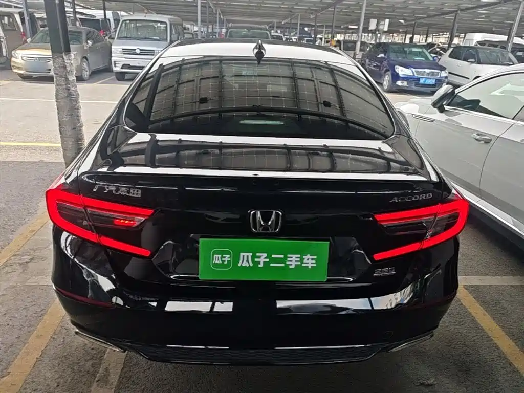 Honda Accord 2022 — фото 6