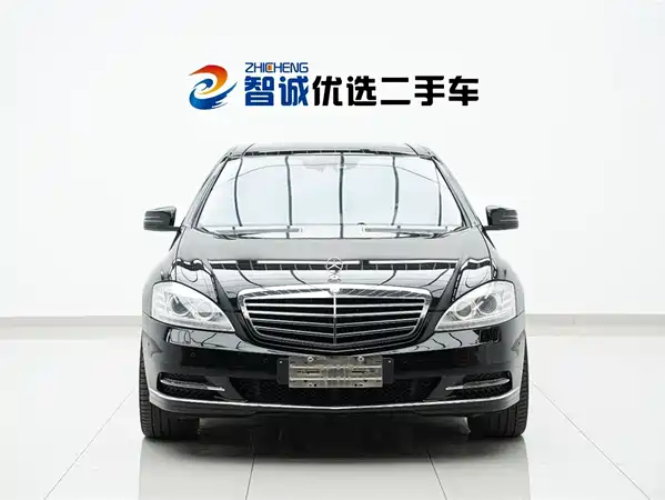 Mercedes-Benz S-Class 2010