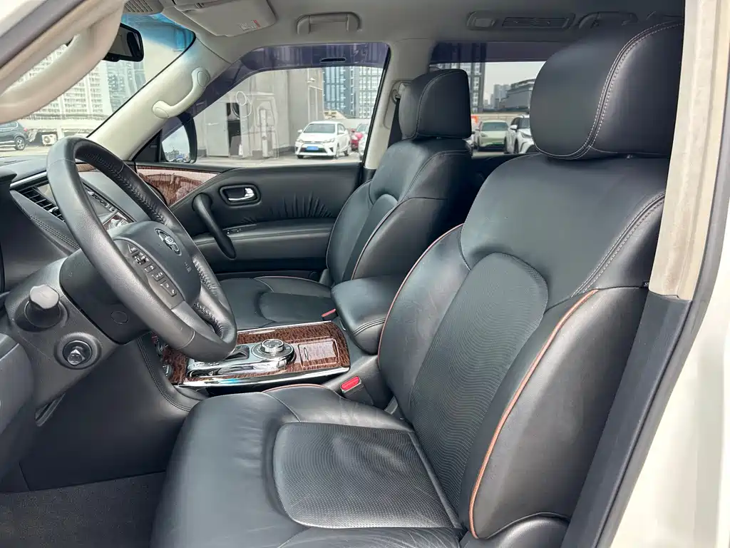 Nissan Patrol 2016 — фото 10