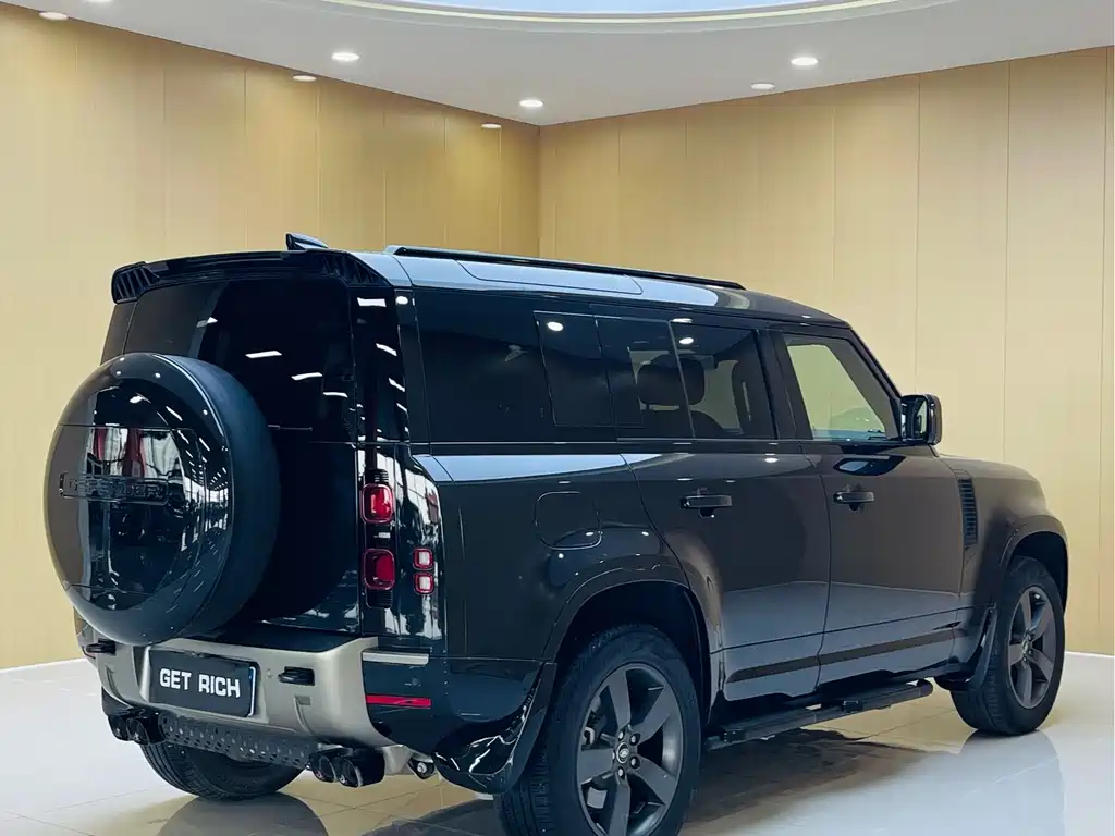 Land Rover Defender 2025 — фото 9