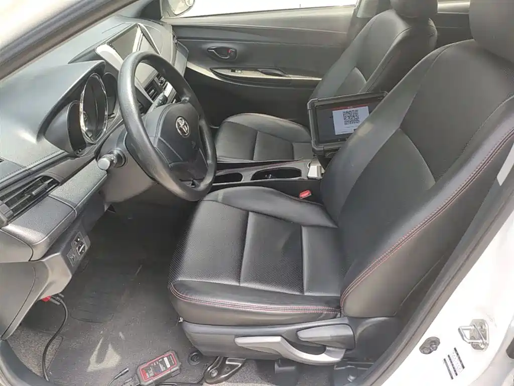 Toyota Yaris L 2019 — фото 11