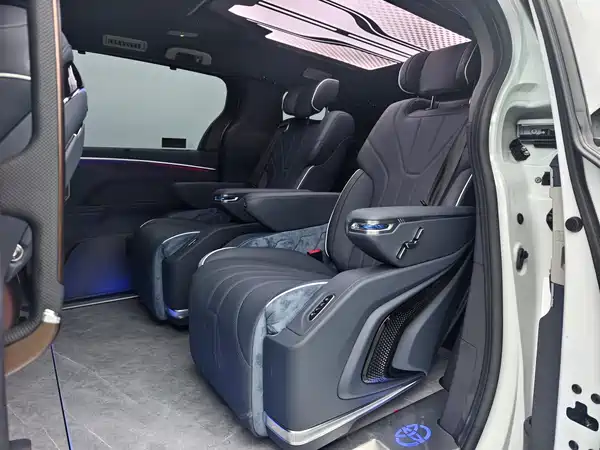 Toyota Sienna 2023