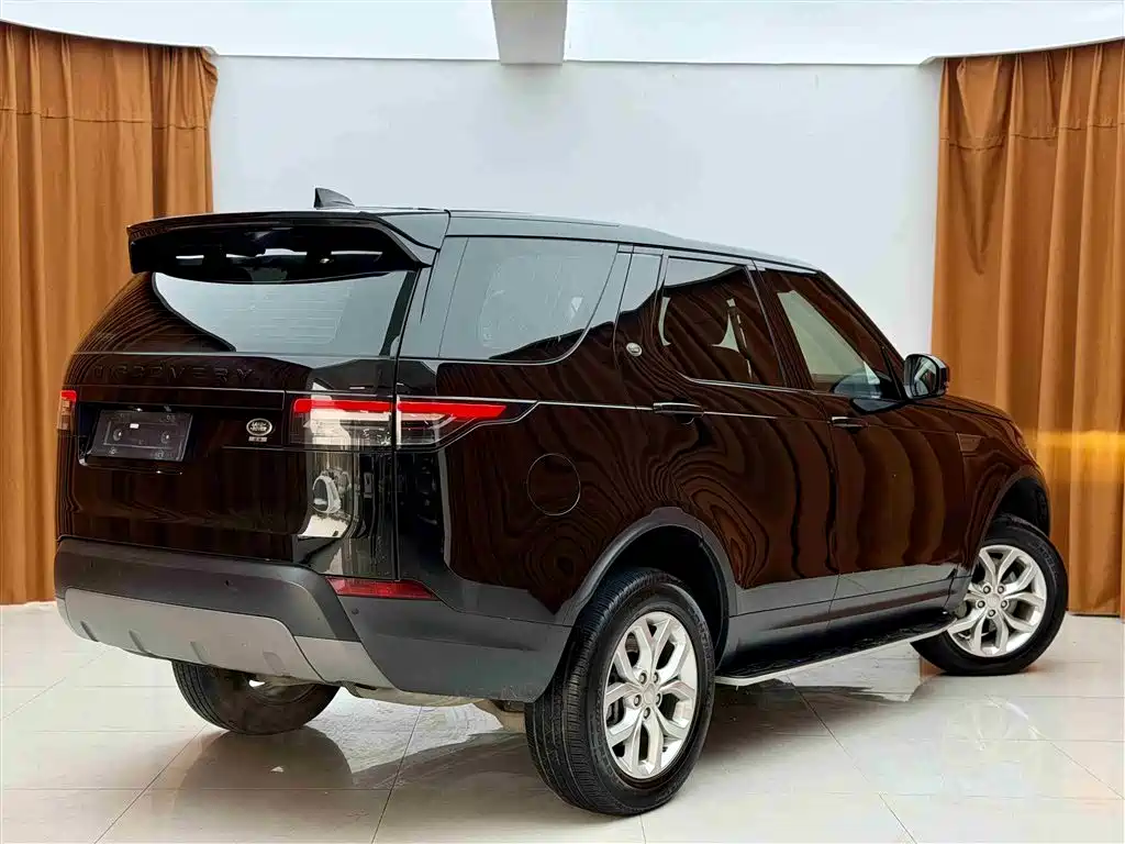 Land Rover Discovery 2018 — фото 4