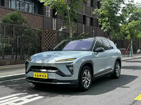 NIO ES6 2020